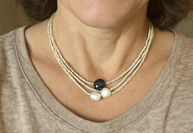 Collier en perles naturelles