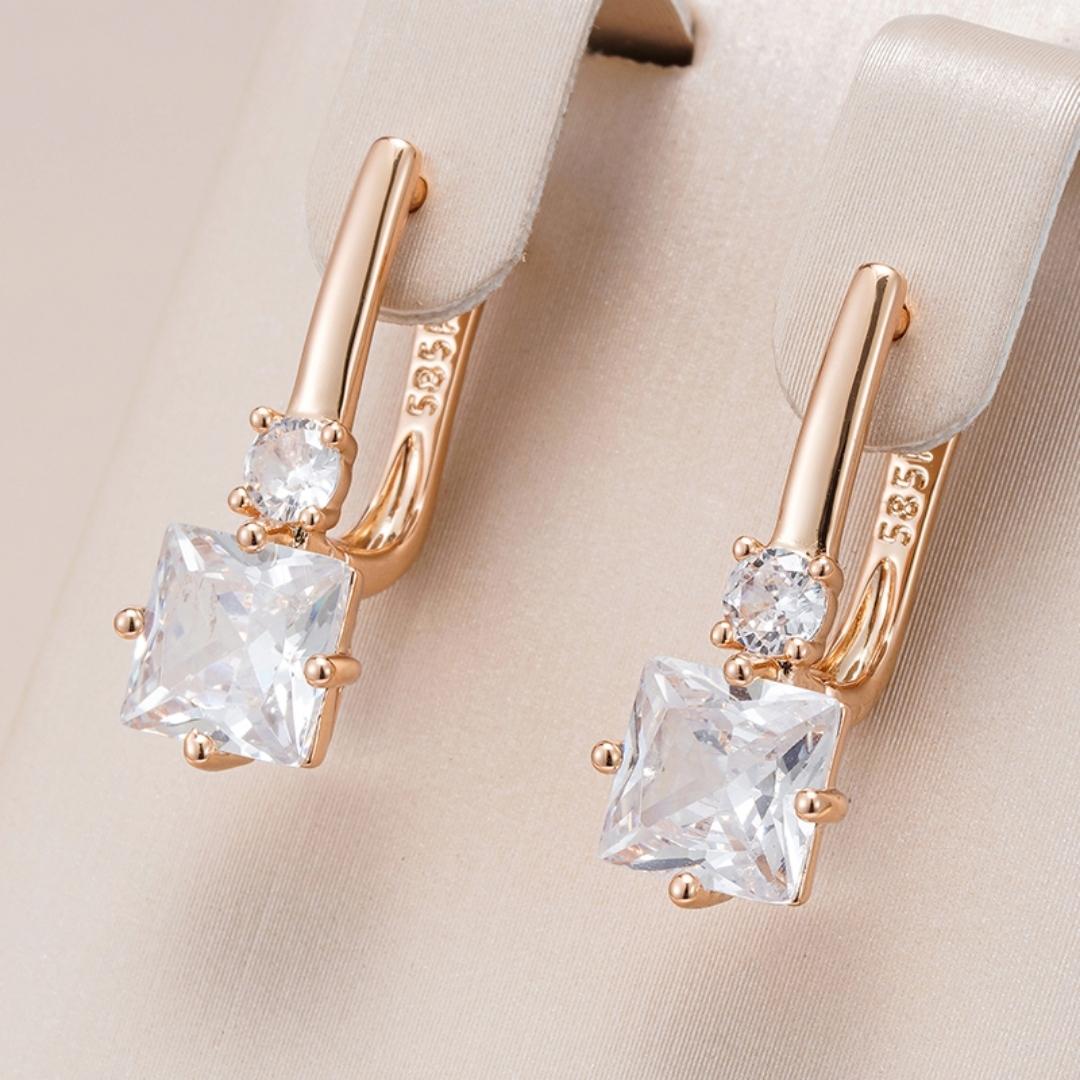 Boucles d'oreilles avec zircon en or