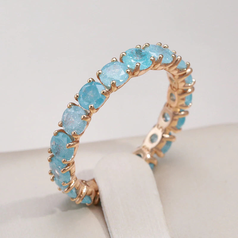 Bague avec pierre ronde en or