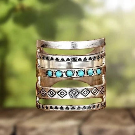 Bague perlée bohème avec turquoise gravée