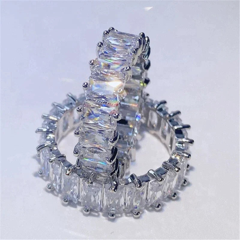 Bague en zirconium de luxe en or et argent