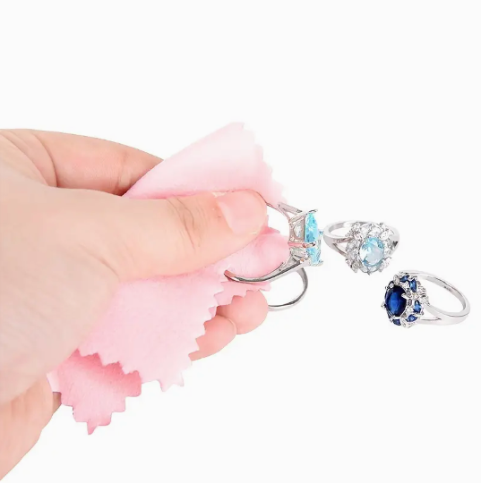 Marie's Édition Premium Lingettes de Nettoyage pour Bijoux – 50 pièces pour un éclat brillant