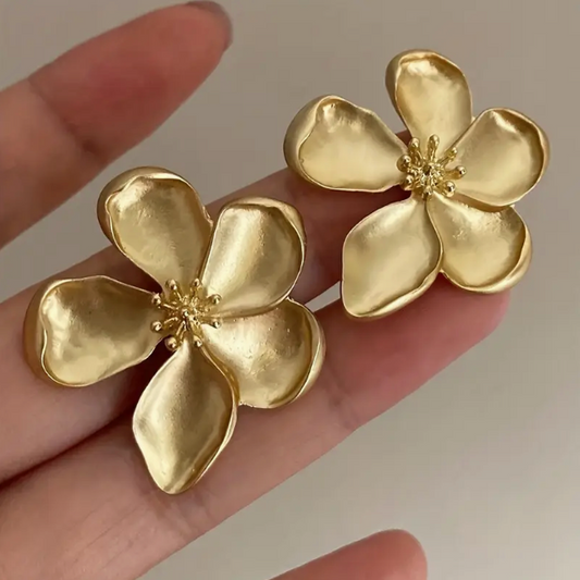 Boucles d'oreilles en or avec fleurs au design vintage