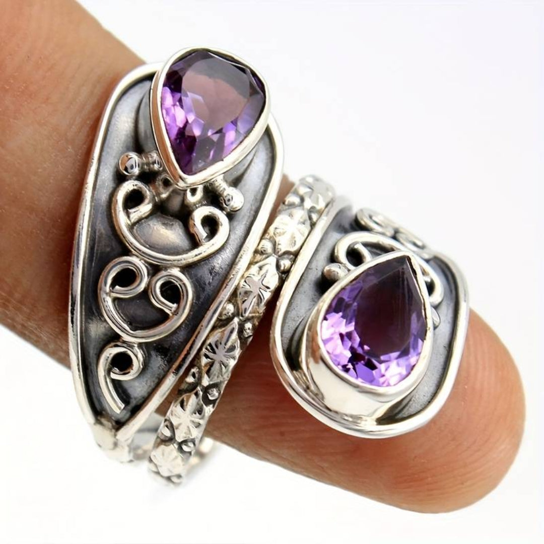 Bague en argent vintage plaqué or avec cristaux violets
