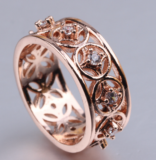 Bague en or rose de style vintage