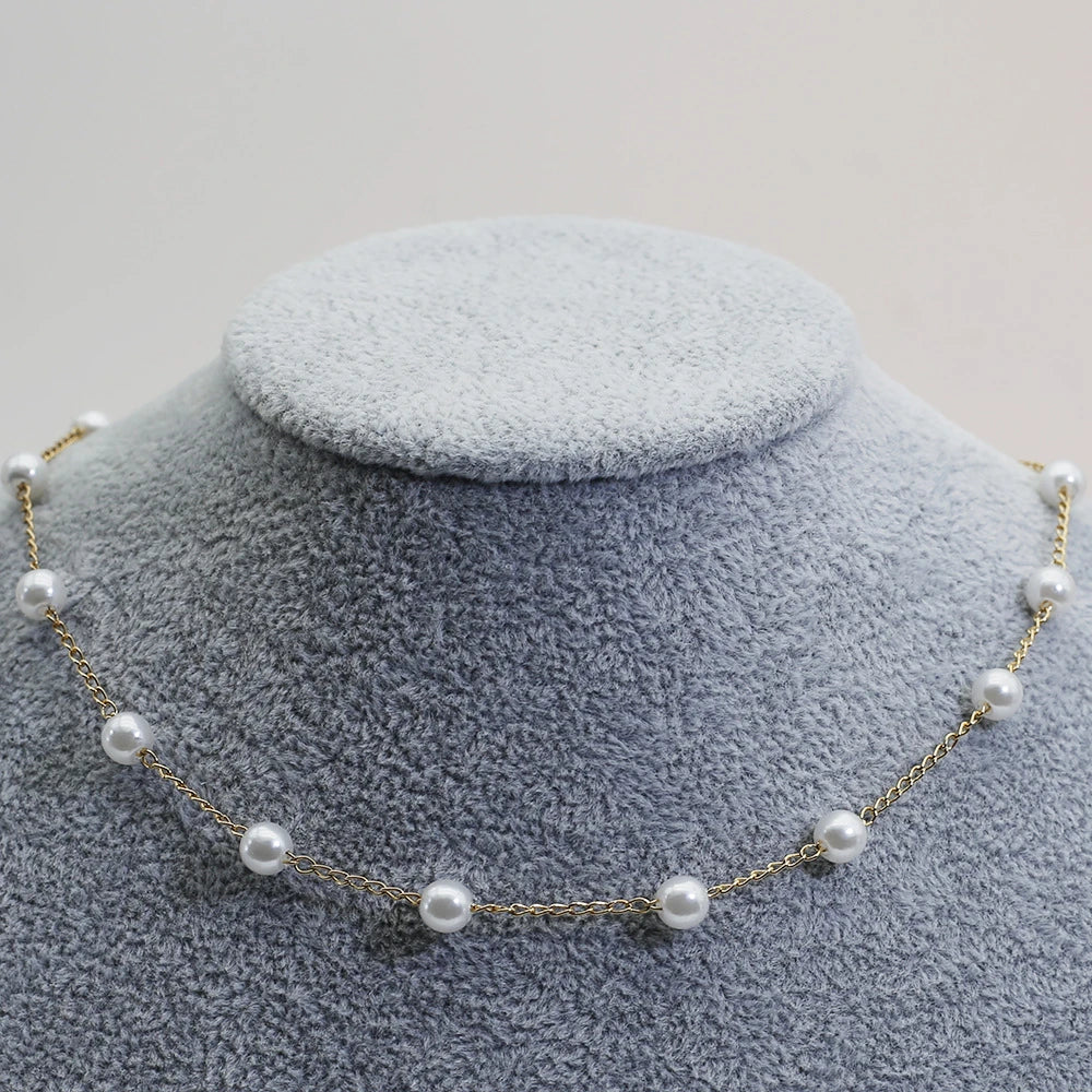Collier Élégant en Petites Perles d'Or