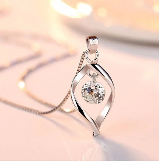 Collier avec zirconium en argent