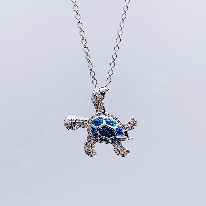 Collier de tortue de mer en opale bleue