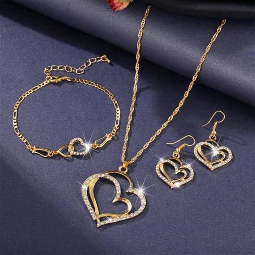 Elégant Ensemble de Collier et Boucles d'Oreilles Romantiques en Or Richement Sertis de Zircons