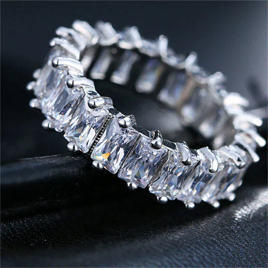 Bague en zirconium de luxe en or et argent
