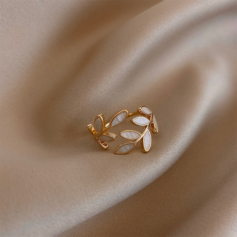 Bague en feuille d'or