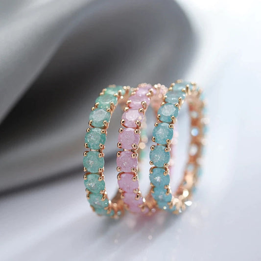 Bague avec pierre ronde en or