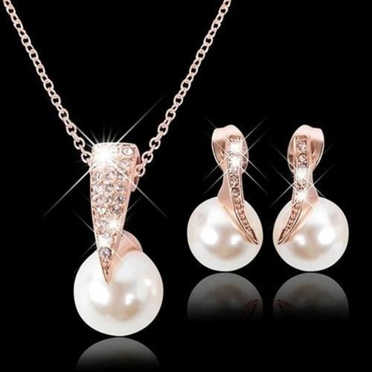 Élégant Ensemble de Collier et Boucles d'Oreilles en Perles d'Or Rose