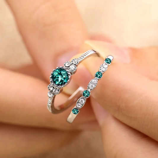 Bague élégante avec zirconium en argent vert