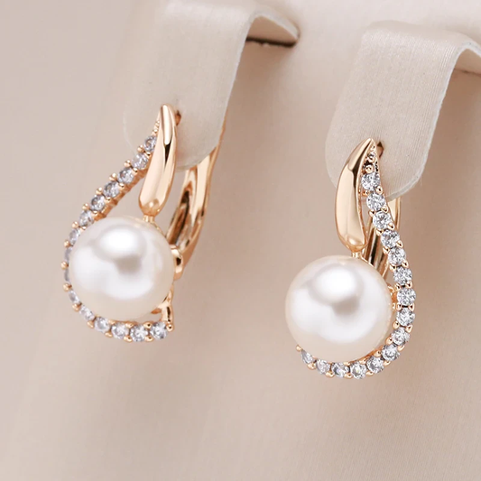 Boucles d’oreilles raffinées ornées de perles étincelantes