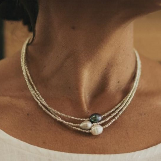 Collier vintage en perles d'eau douce exquis