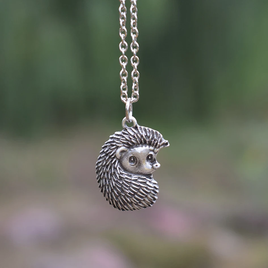 Collier vintage en écureuil échidné