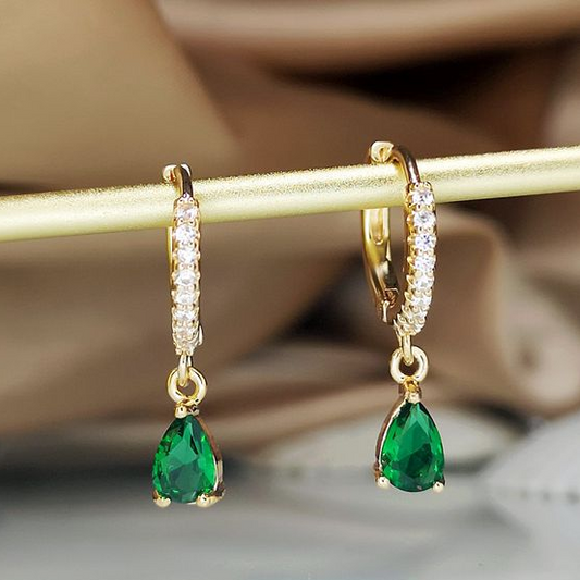 Boucles d'oreilles avec cristal suspendu en or