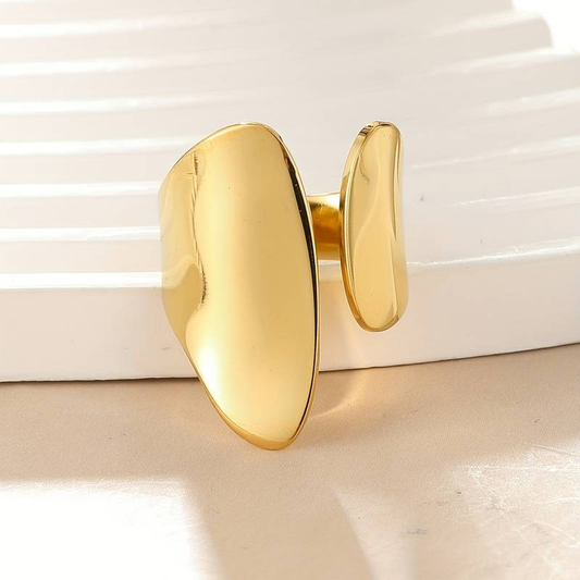 Bague ouverte élégante en or