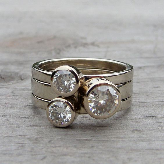 Bague Vintage avec zircon trifles
