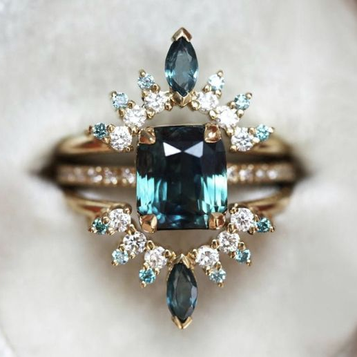 Bague en cristal bleu brillant vintage