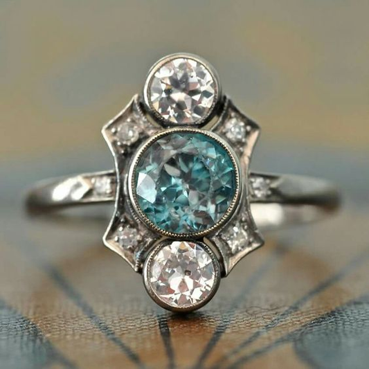 Bague avec cristaux bleus et blancs en argent vintage